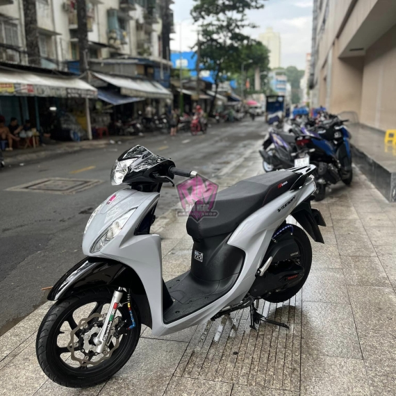 VISION SƠN DỌN VÀ LÊN ĐỒ CHƠI TẠI SHOP