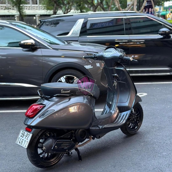 VESPA SPRINT SƠN DÀN ÁO MÀU XÁM LAMBORGHINI