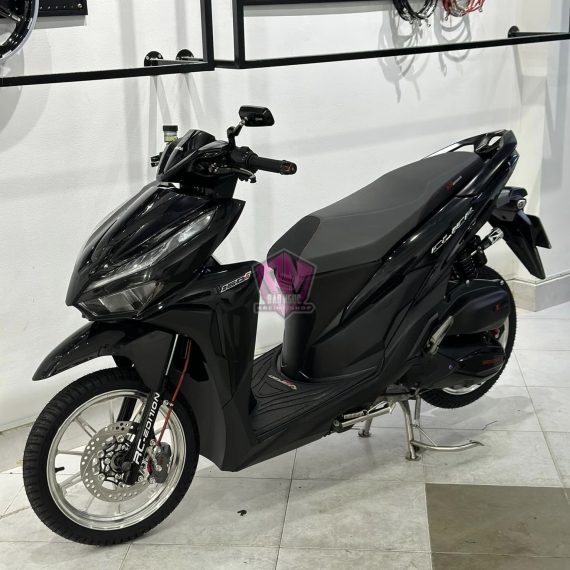 VARIO 150 ĐEN BÓNG CÙNG DÀN ĐỒ CHƠI CHẤT LƯỢNG