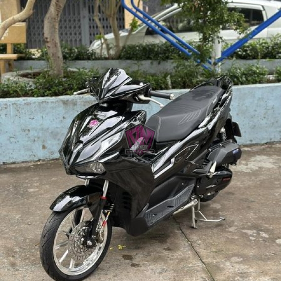 AIRBLADE 125 SƠN ĐEN BÓNG KẾT HỢP DÀN ĐỒ CHƠI